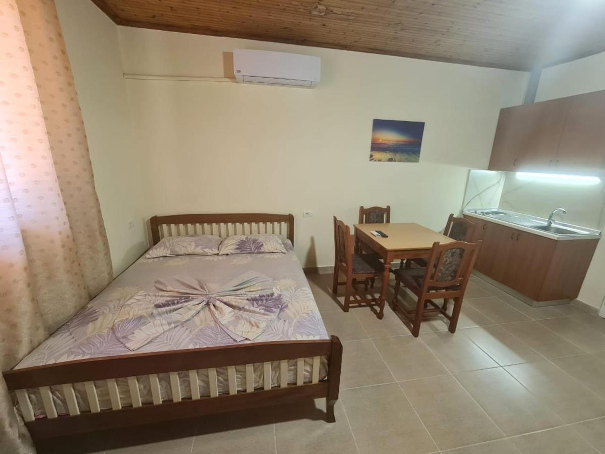Vila Ivina Durrës 外观 照片